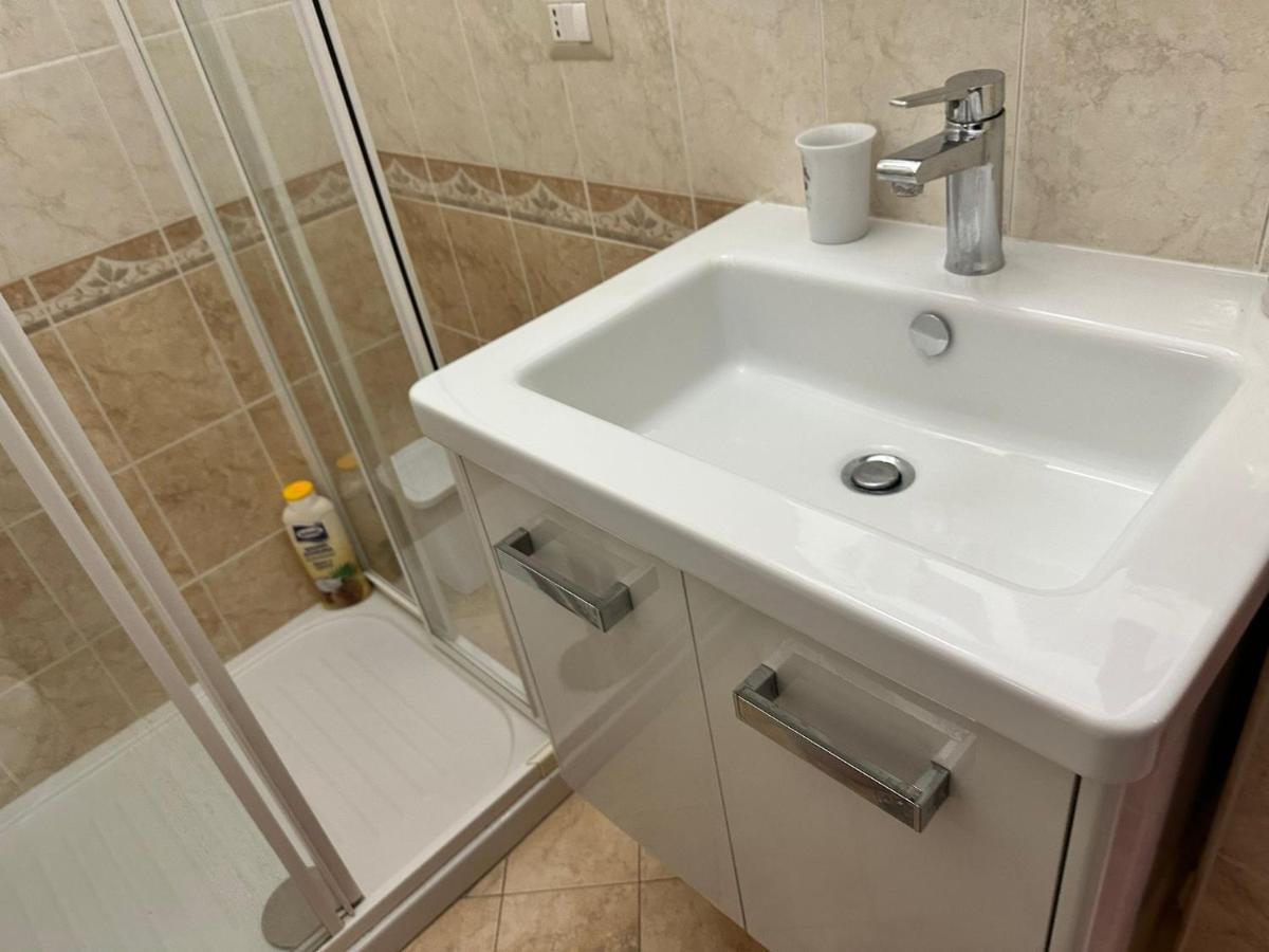 Roma Chic Residenza Gemelli Apartment Екстериор снимка