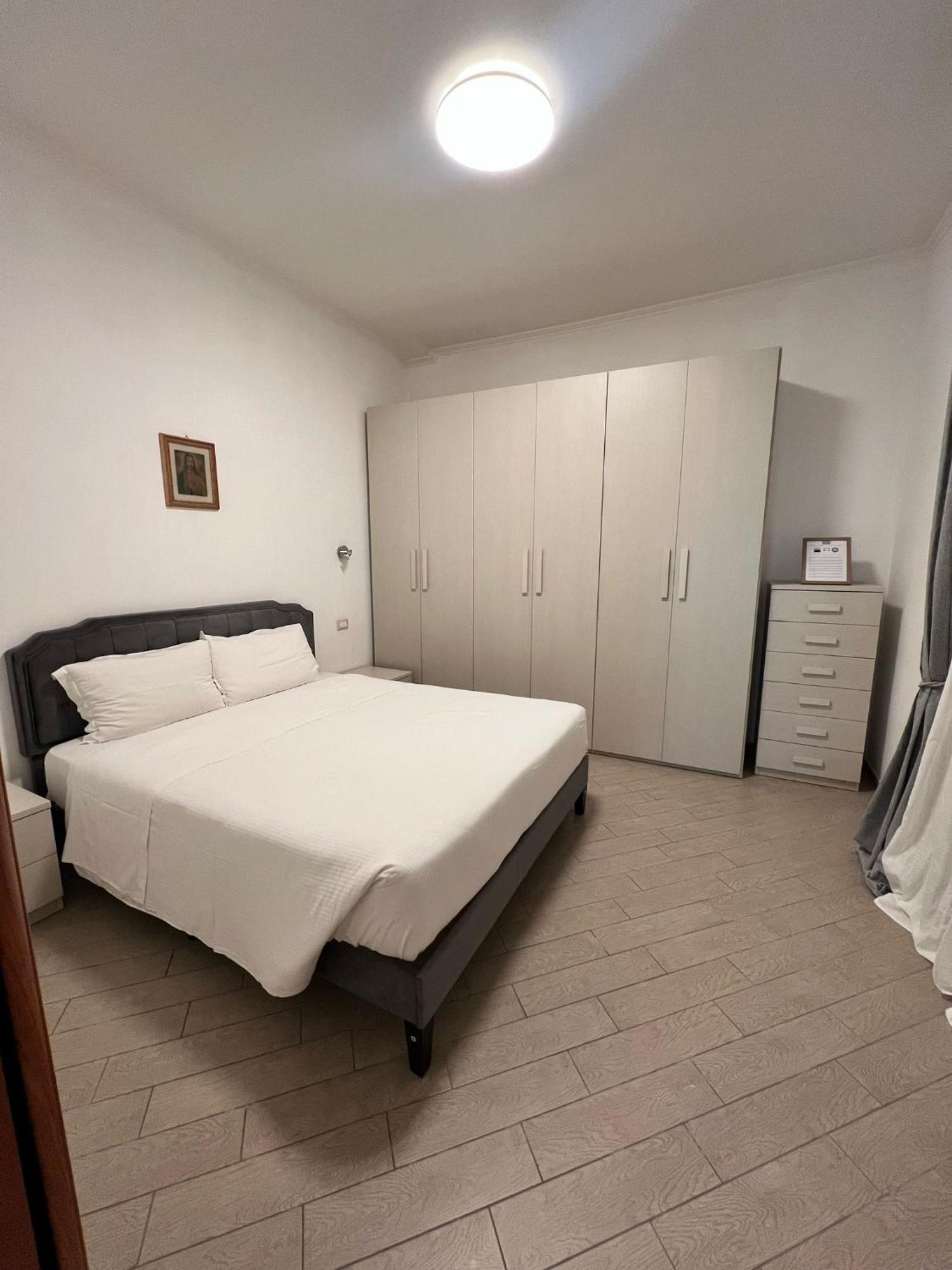 Roma Chic Residenza Gemelli Apartment Екстериор снимка