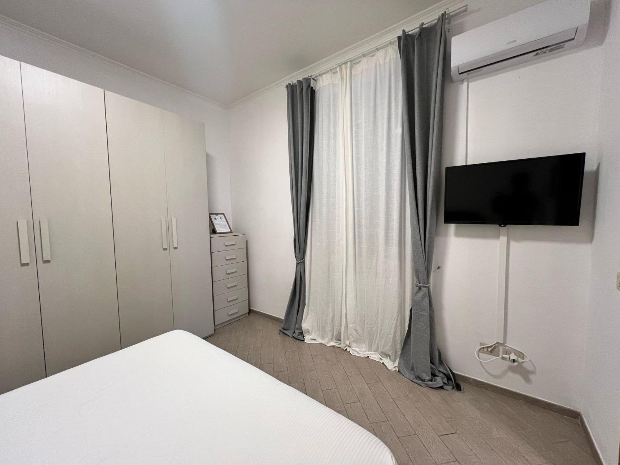 Roma Chic Residenza Gemelli Apartment Екстериор снимка